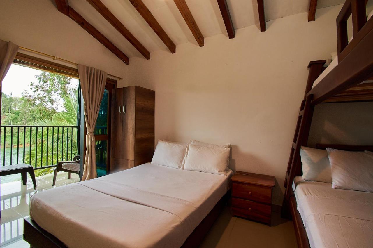 Mansion By Bernalo Hotels Guatape Exterior photo