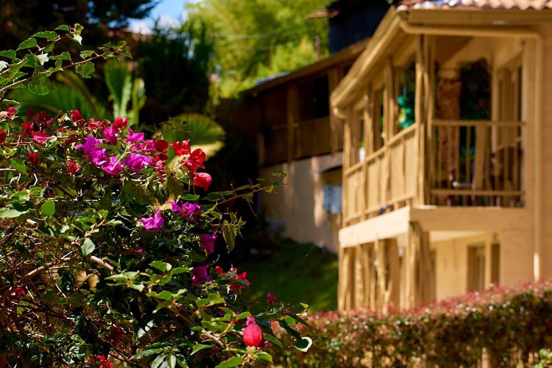 Mansion By Bernalo Hotels Guatape Exterior photo