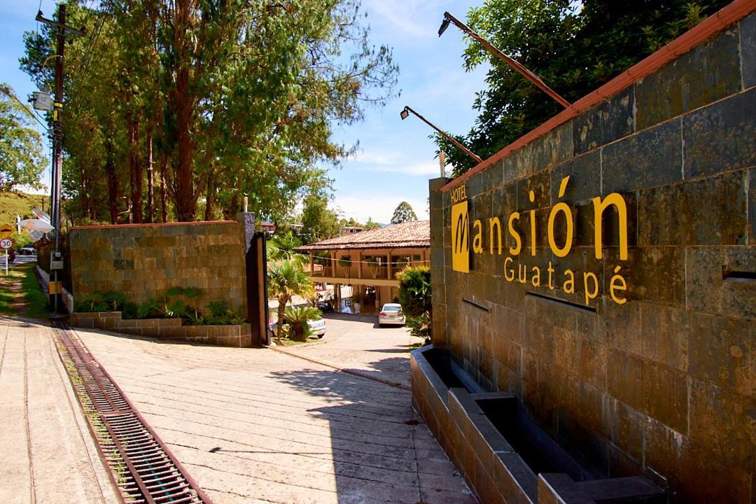 Mansion By Bernalo Hotels Guatape Exterior photo