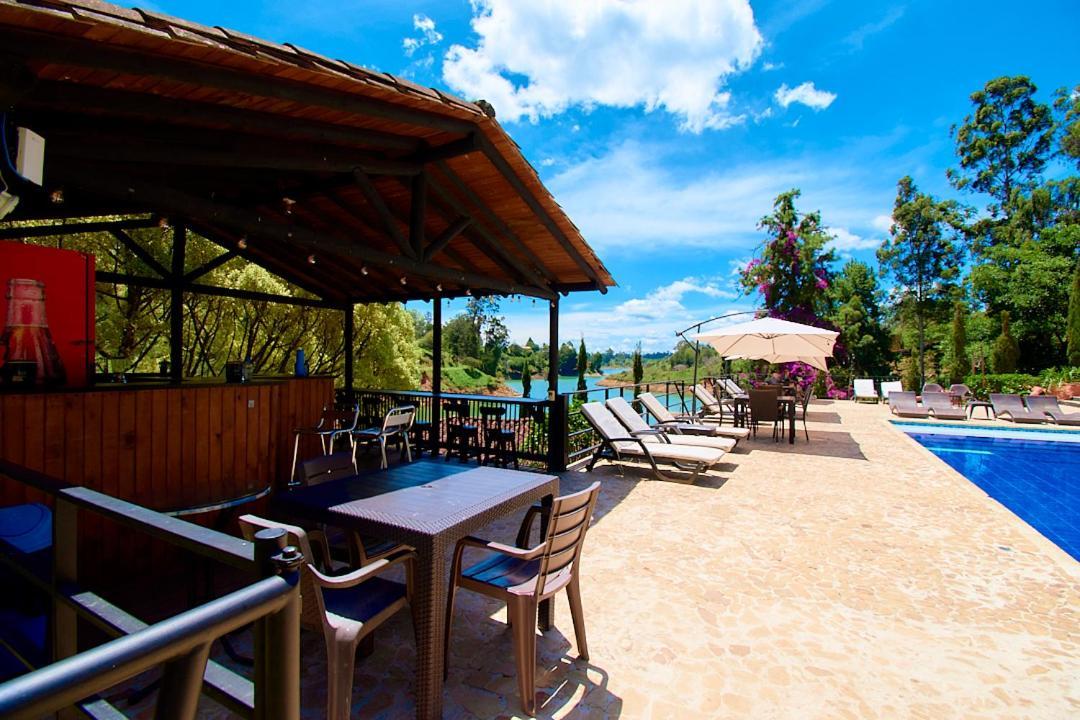 Mansion By Bernalo Hotels Guatape Exterior photo