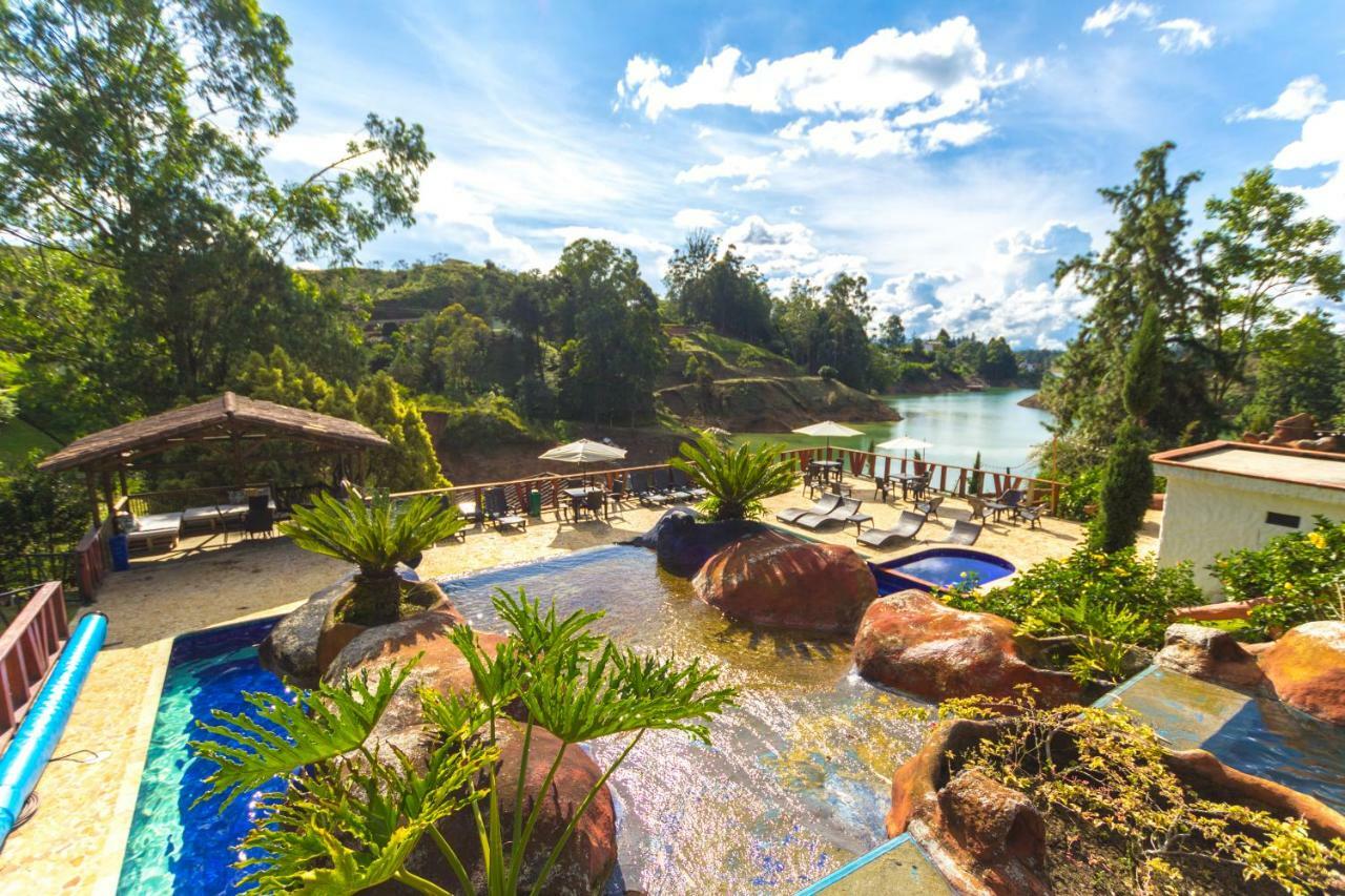 Mansion By Bernalo Hotels Guatape Exterior photo