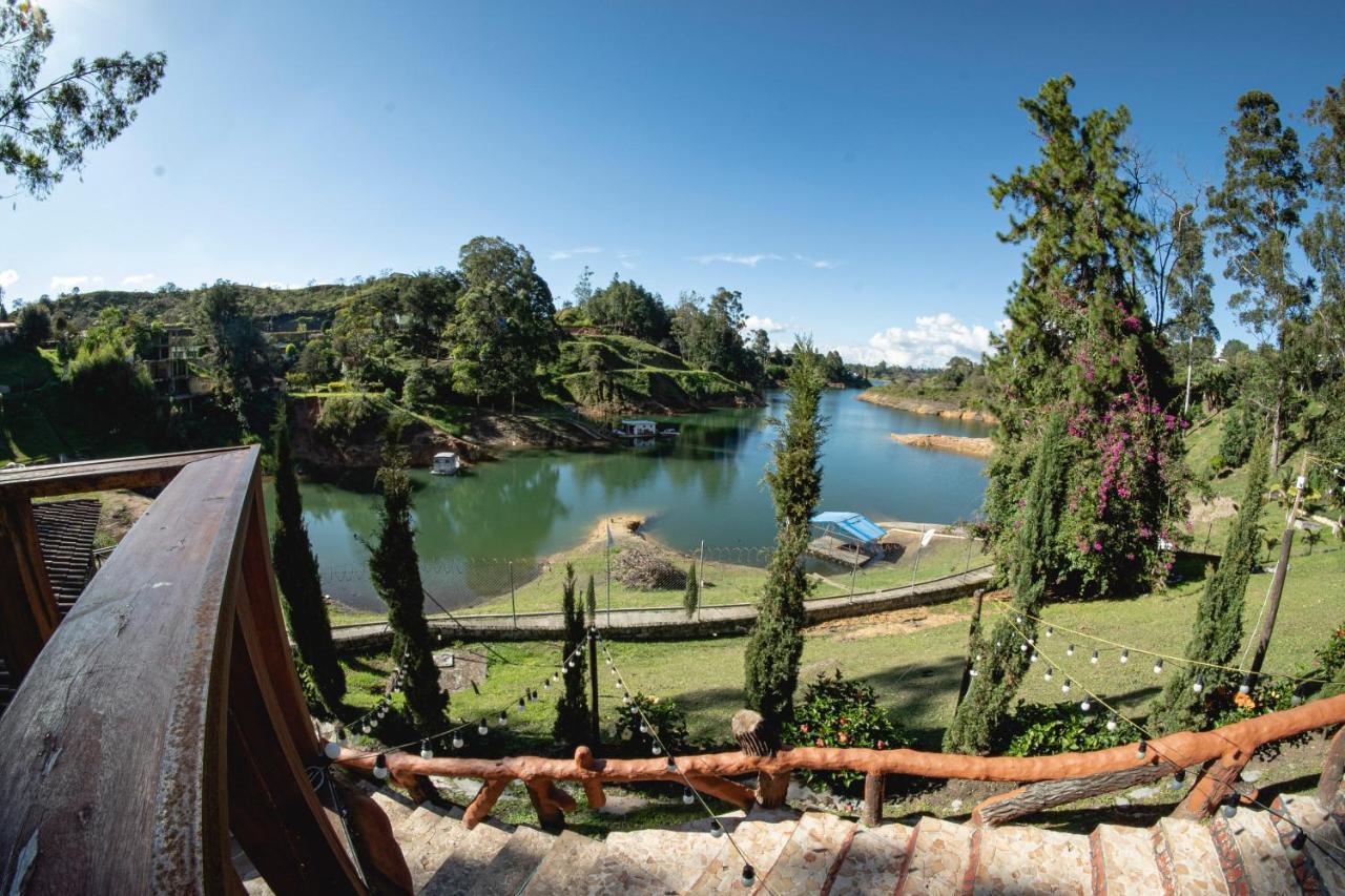 Mansion By Bernalo Hotels Guatape Exterior photo