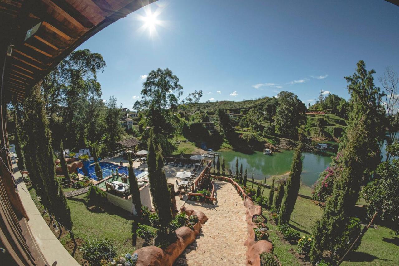 Mansion By Bernalo Hotels Guatape Exterior photo