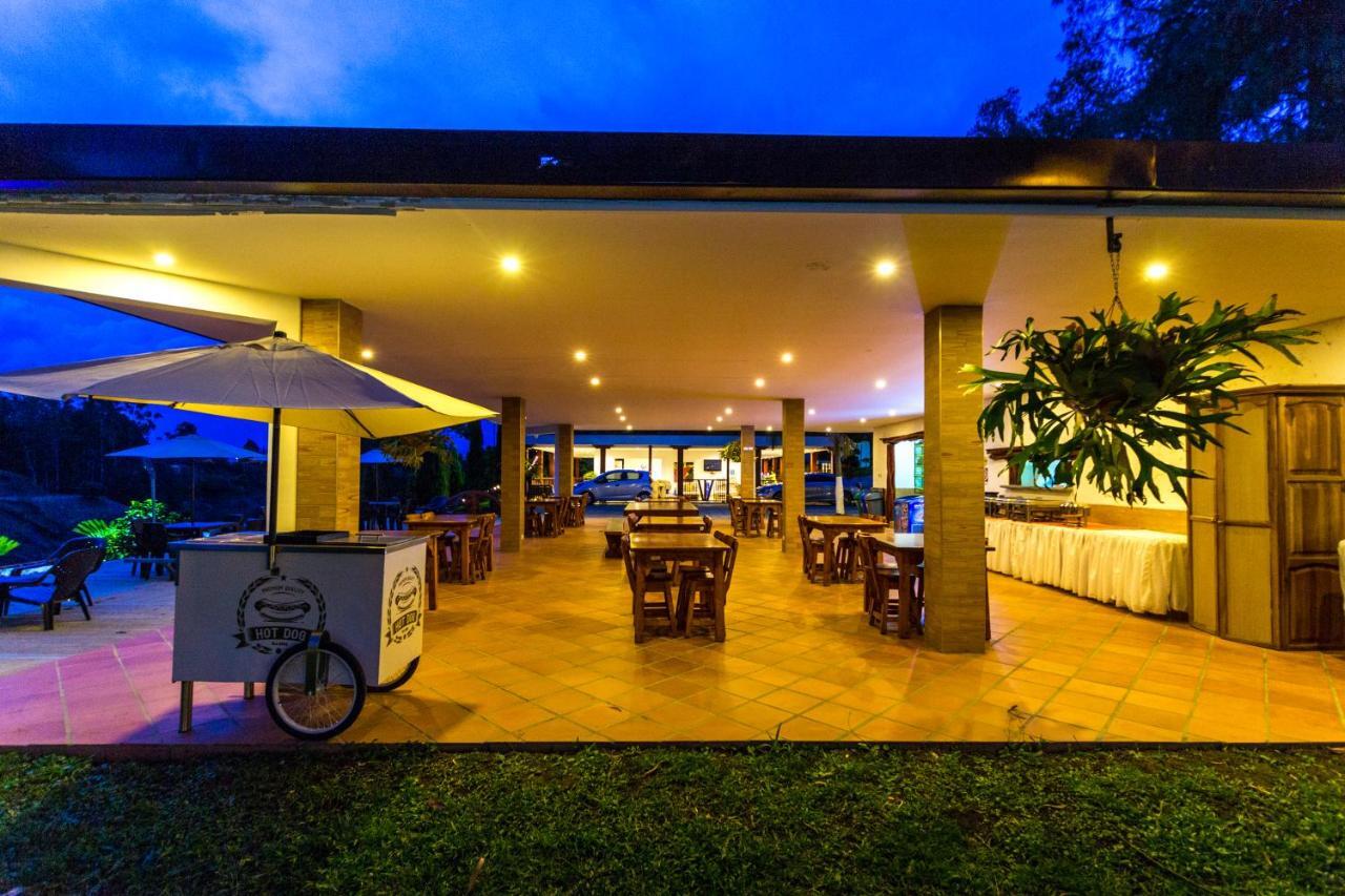 Mansion By Bernalo Hotels Guatape Exterior photo